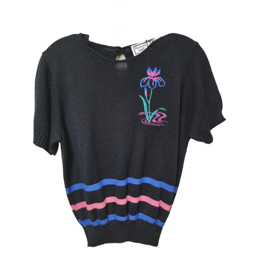 Kenneth Too VTG Women's Black Embroidered Sweater  With Multi Color Trim Sz S